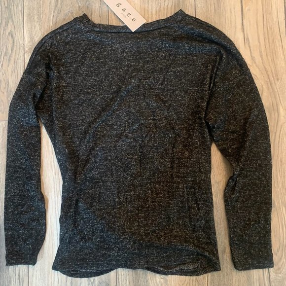 NWT GAZE WOMEN'S TWISTED FRONT LONG SLEEVE TOP BLACK HEATHERED XS - Picture 4 of 6